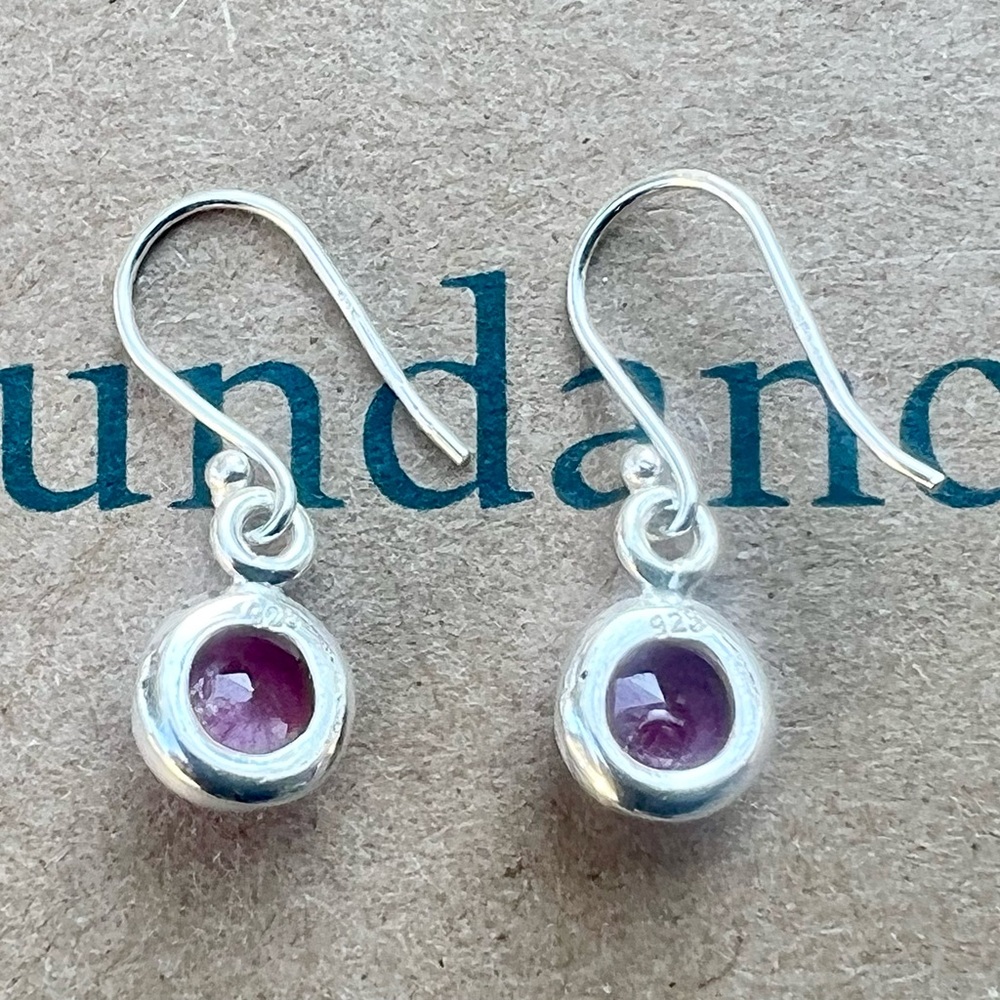 Sundance $108 NEW 7/8" Red Ruby Sterling Silver July Birthstone Earrings - Picture 6 of 7